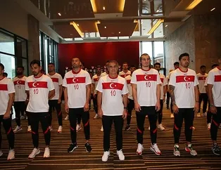 A Milli Futbol Takımı'mız ölümünün 82. yılında Mustafa Kemal Atatürk'ü andı