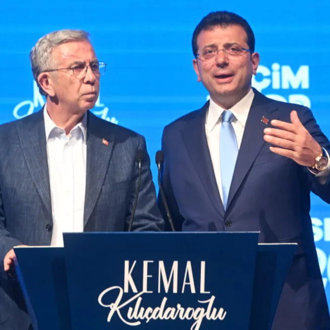 Manipülasyon yorgunu CHPli İBB Başkanı Ekrem İmamoğlu İstanbula döndü