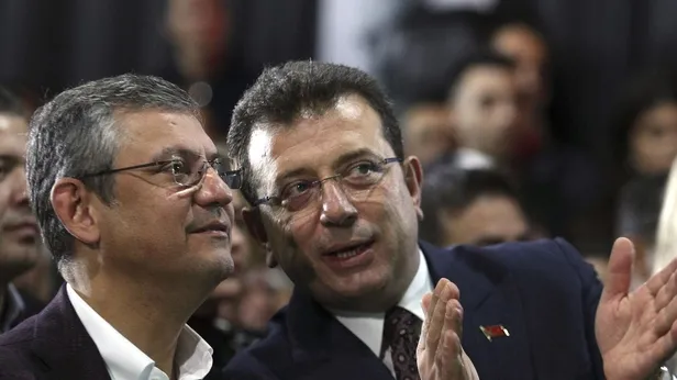 İmamoğlu İstanbul'da part-time görev yapıp genel başkan kesildi! Özgür Özel'i adeta ezdi