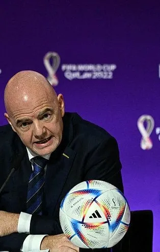 FIFA Başkanı Infantino Batı'yı ikiyüzlülükle suçladı: "Ahlak dersi vermeden önce özür dilemeliyiz"