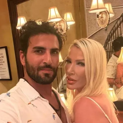 Seda Sayan’dan eşi Çağlar Ökten’le yeni yıl paylaşımı