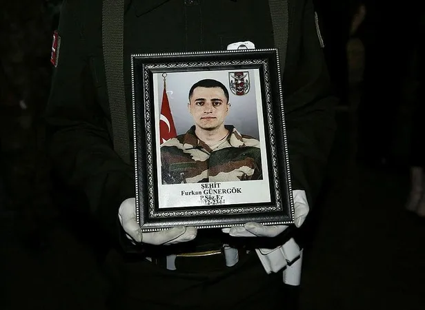 son-dakika-msbden-aci-haber-pence-simsek-harekati-bolgesinde-2-asker-sehit-oldu-1688957343994.jpeg Son dakika: MSB'den acı haber! Pençe-Şimşek Harekatı bölgesinde 2 asker şehit oldu-9