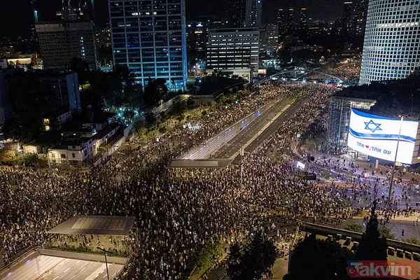 Netanyahu'ya tepkiler dinmiyor! On binlerce İsrailli sokaklara akın etti! Ana yollları trafiğe kapattılar - 19