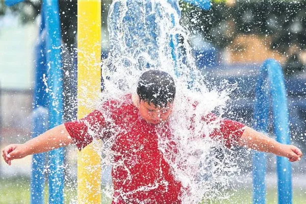 copten-dram-cikti-babasini-cop-evde-terk-edilmis-halde-buldu-1691015830599.jpeg Çöpten dram çıktı! Babasını çöp evde terk edilmiş halde buldu-3