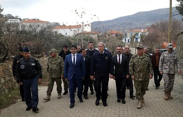 Yunan'a gözdağı! Bakan Akar ve beraberindeki TSK komuta kademesi Gökçeada'da!-3