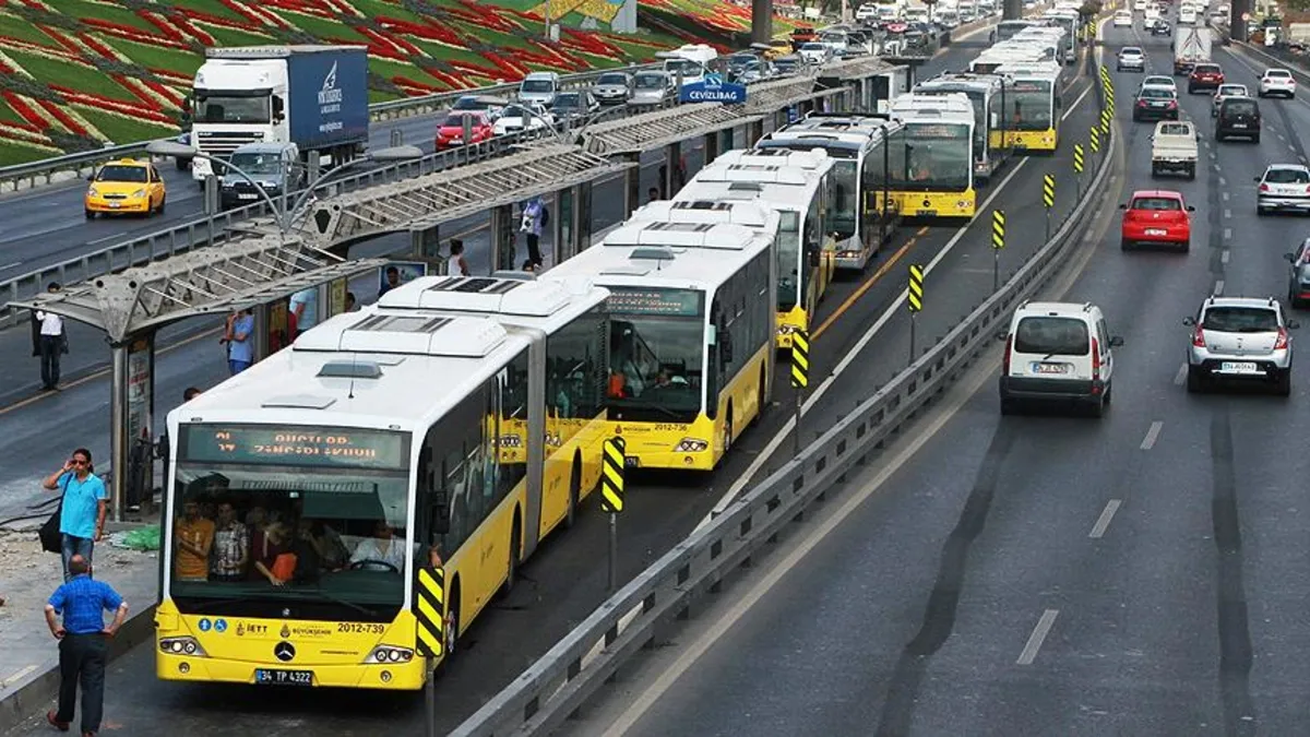 Bugün otobüsler ücretsiz mi? 2-3-4 Nisan İETT, metro, metrobüs, Marmaray bedava mı, ücretli mi?