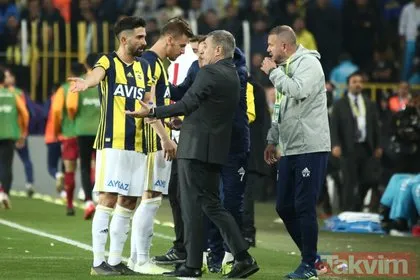Fenerbahçe’nin ilgilendiği Kjaer’den haber var! Menajerinden transfer açıklaması!
