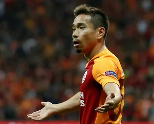 Galatasaray - Trabzonspor maçında Nagatomodan hakem Ümit Öztürke şok eden küfür!