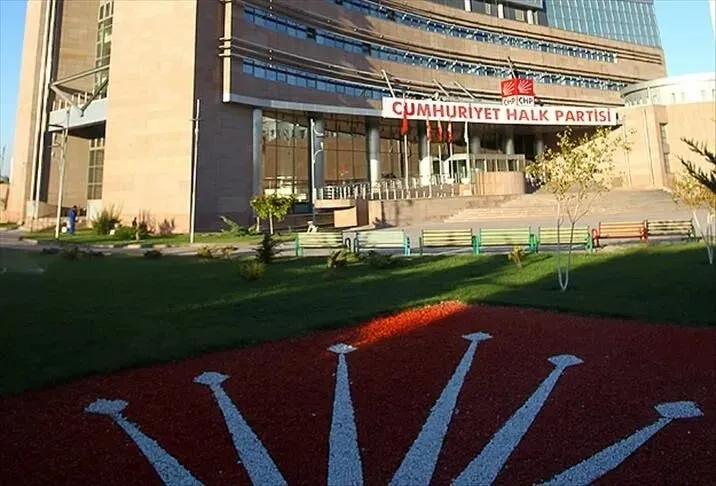 ozgur-ozelin-yeni-partisi-icin-imzalar-basladi-isim-ve-logo-hazir-1784743608988.jpeg Özgür Özel’in yeni partisi için imzalar başladı! İsim ve logo hazır-5