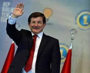 Başbakan Davutoğlu’ndan 3 mesaj