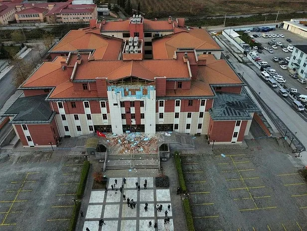 Bakan Bozdağ Düzce'de açıkladı: "Adliye binamız pazartesi sabah itibarıyla faaliyetini sürdürecek"-5