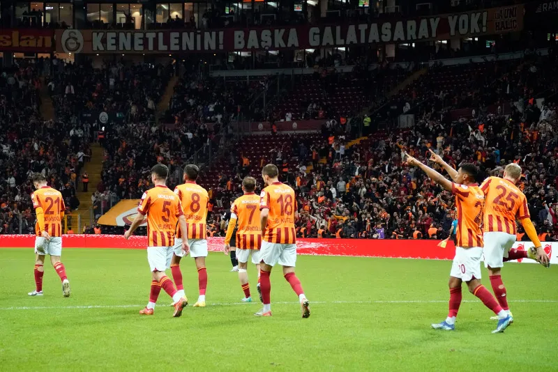 Galatasaray'dan 3 transfer birden! Fenerbahçe'nin eski yıldızı geliyor - 6