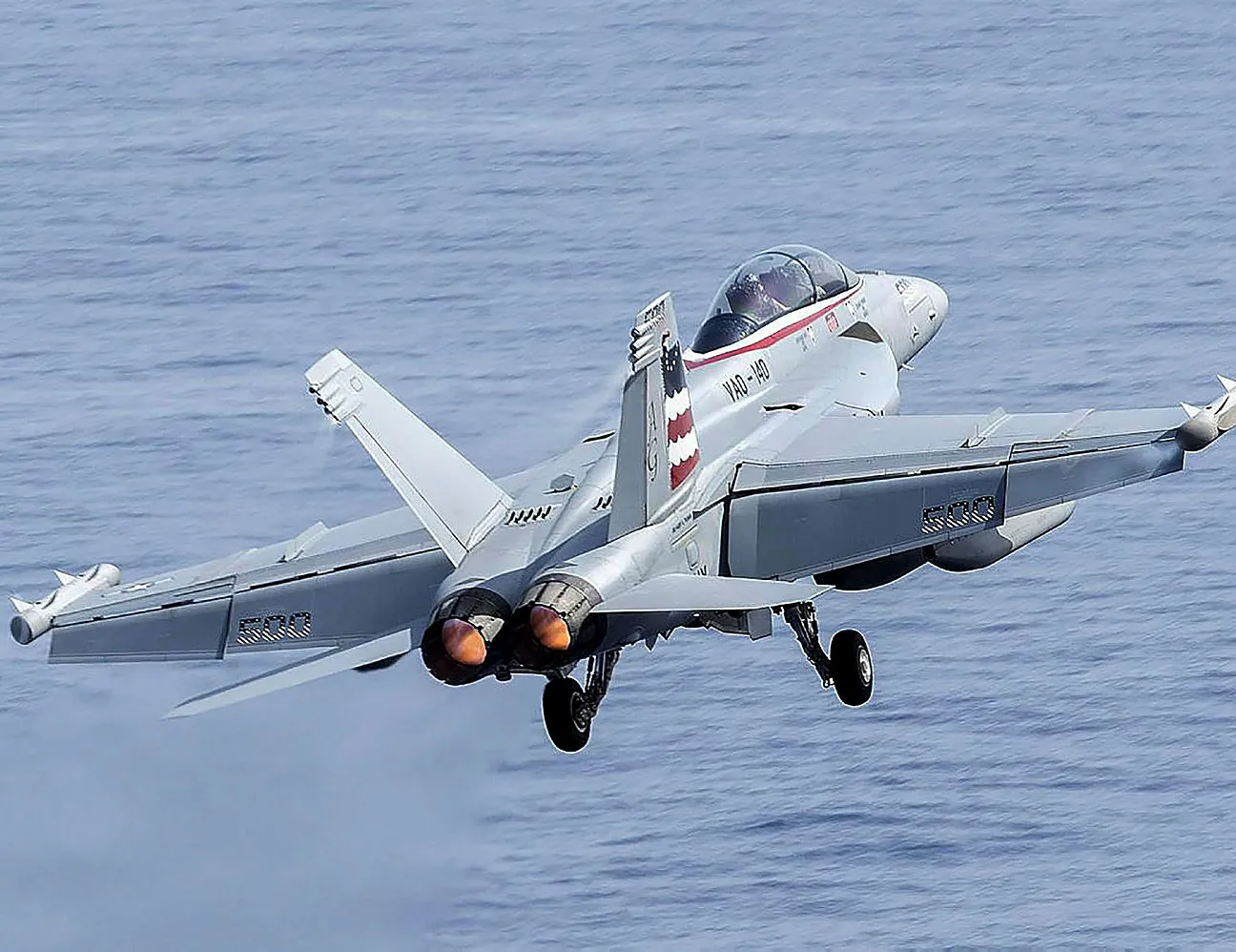 ABD Almanya’ya savaş uçağı gönderiyor