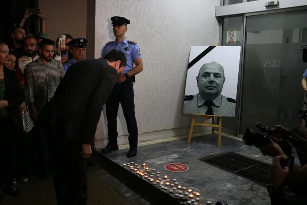 kosova-sirbistan-krizi-yeniden-patlak-verdi-ingiliz-gazetesinden-en-ciddi-gerilim-uyarisi-1695624903849.jpg Kosova-Sırbistan krizi yeniden patlak verdi: İngiliz gazetesinden ‘en ciddi gerilim’ uyarısı-2