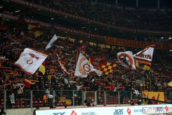 Galatasaray'da Fenerbahçe derbisi öncesi flaş gelişme! Bilet satışı olmayabilir - 1