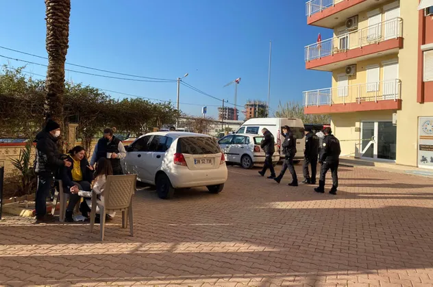 Son dakika: Bu acıya yürek dayanmaz! Öğretmen karne gününde 13. kattan düştü!
