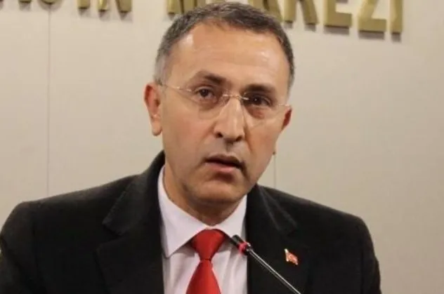 Son dakika: CHP'de deprem! Mustafa Gülbay istifa etti