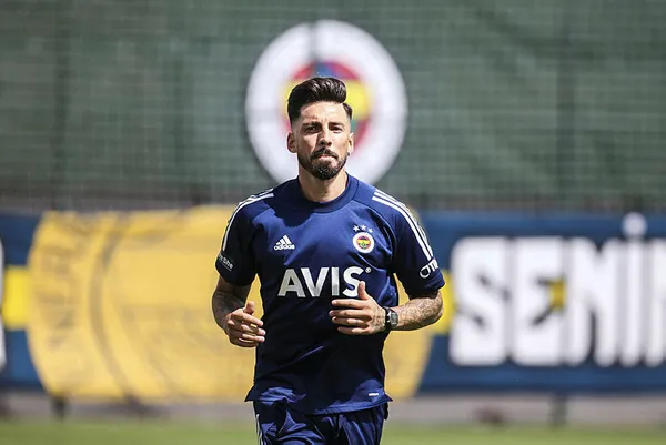 caykur-rizespor-fenerbahce-maci-hangi-kanalda-caykur-rizespor-fenerbahce-maci-saat-kacta-ne-zaman-1599724617897.jpg Çaykur Rizespor Fenerbahçe maçı hangi kanalda? Çaykur Rizespor Fenerbahçe maçı saat kaçta ne zaman?-2