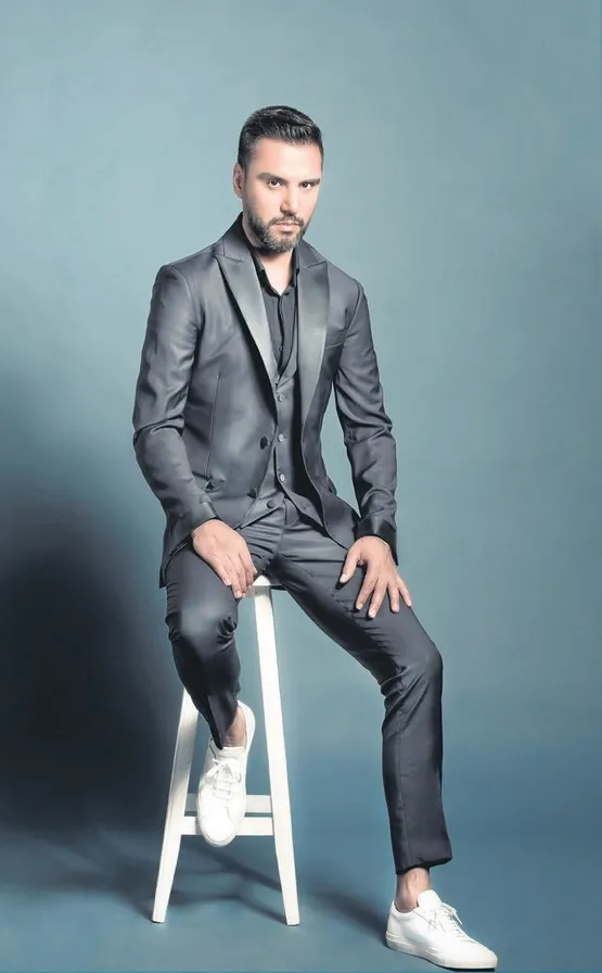 alisan-gocmenlere-gaz-bombasi-ile-mudahale-eden-irkci-zihniyete-ates-puskurdu-1583013603192.jpeg Alişan göçmenlere gaz bombası ile müdahale eden ırkçı zihniyete ateş püskürdü-2