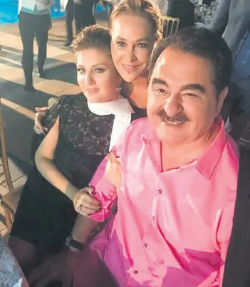 derya-tuna-hulya-avsar-ve-sibel-cani-davet-etmedi-idoyu-evlendiren-ibrahim-tatlisese-dostlarindan-sitem-geldi-1634420627685.jpg