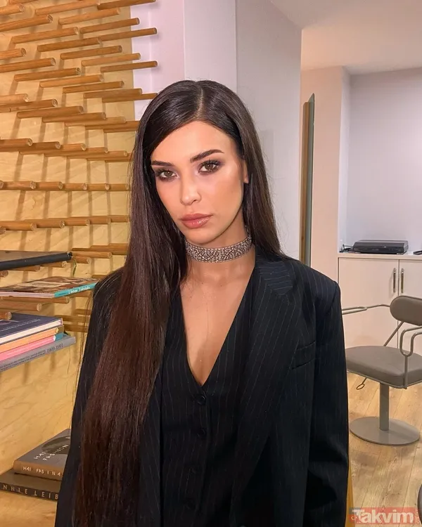 Dediğim gibi herkes kendi hayatına bakıyor şu anda. Böylesi daha iyi oldu bizim için. Güzel bir şekilde yollarımızı ayırma kararı aldık"