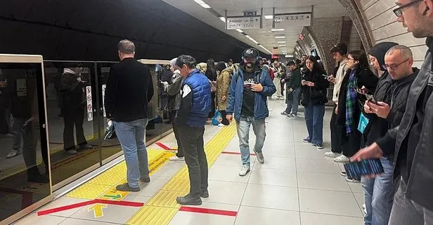 İstanbul’da toplu ulaşım çilesi: Üsküdar-Samandıra Metro Hattı’nda arıza nedeniyle yoğunluk yaşandı