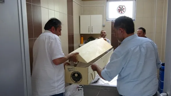 havalimaninda-karisan-cenazeler-3-farkli-sehre-gonderildi-1691481317849.jpg Havalimanında karışan cenazeler, 3 farklı şehre gönderildi-4