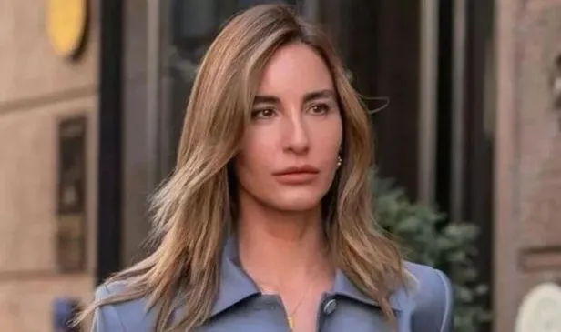 ece-sukan-ile-cagatay-ulusoy-askinda-soke-eden-olay-bensu-soral-ve-riza-kocaoglu-1682383444384.jpeg Ece Sükan ile Çağatay Ulusoy aşkında şoke eden olay! Bensu Soral ve Rıza Kocaoğlu...-3