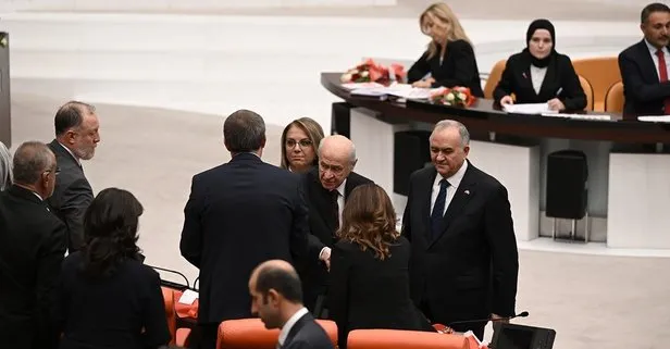 DEM Partili Bakırhan’dan Bahçeli’ye geçmiş olsun telefonu: Türkiye’nin size ihtiyacı var