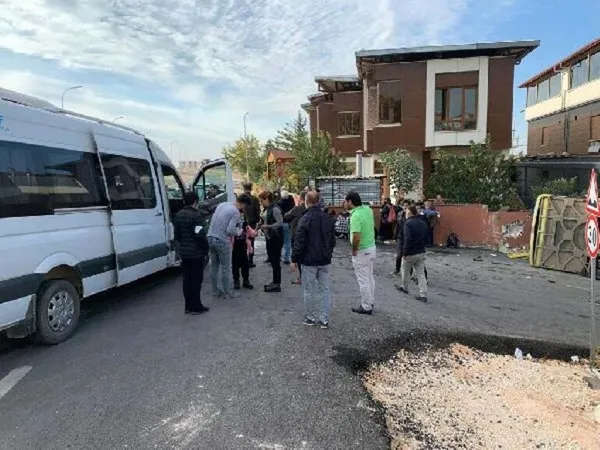 Gaziantep'te can pazarı! Öğrenci servisi halk otobüsüne çarptı: 14 yaralı-2