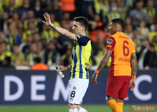 Fenerbahçe - Galatasaray derbisinden ekrana yansımayan kareler! Nefes kesen mücadele... - 31