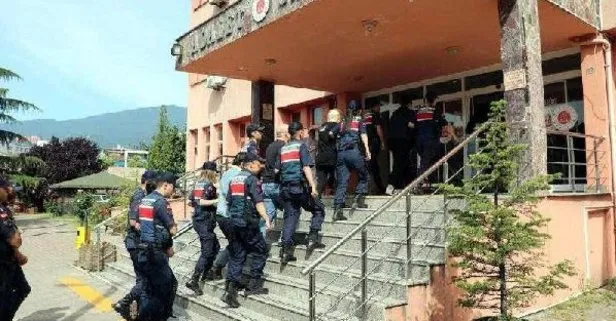 Karabük merkezli 4 İlde FETÖ üyelerini yurt dışına kaçıranlara operasyon: 13 gözaltı