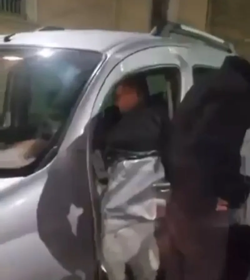 Beşiktaş'ta feci kaza! Hatalı U dönüşü yapan araç motosiklete çarptı-4