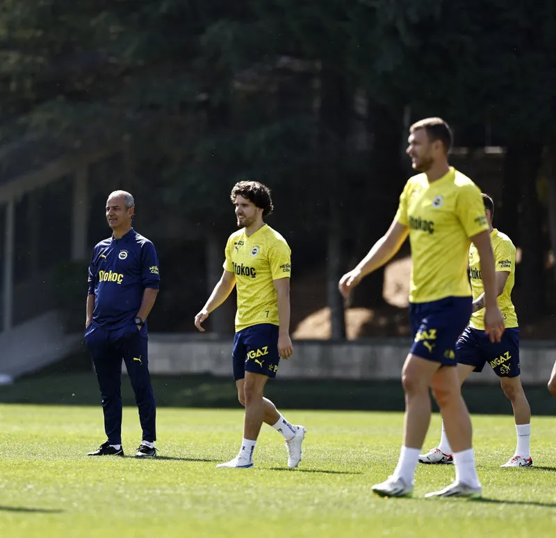 FENERBAHÇE HABERLERİ | İsmail Kartal'dan sürpriz 11 kararı! O isimler kulübede - 7