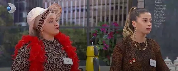 31-agustos-sali-gelinim-mutfakta-puan-durumu-bugun-gelinim-mutfakta-haftanin-birincisi-kim-oldu-ceyrek-altini-kim-kazandi-1630409371457.jpg 31 Ağustos Salı Gelinim Mutfakta puan durumu! Bugün Gelinim Mutfakta haftanın birincisi kim oldu, çeyrek altını kim kazandı?-2