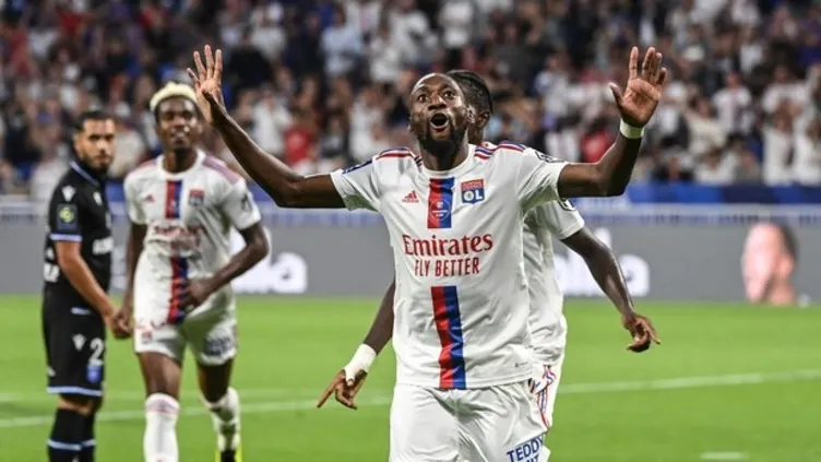 Fenerbahçe’de Ekambi sesleri!