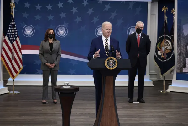 abd-baskan-yardimcisi-kamala-harrisin-sozcusu-ve-basdanismani-symone-sanders-gorevi-birakacak-1638421766637.jpg ABD Başkan Yardımcısı Kamala Harris'in Sözcüsü ve Başdanışmanı Symone Sanders görevi bırakacak-5