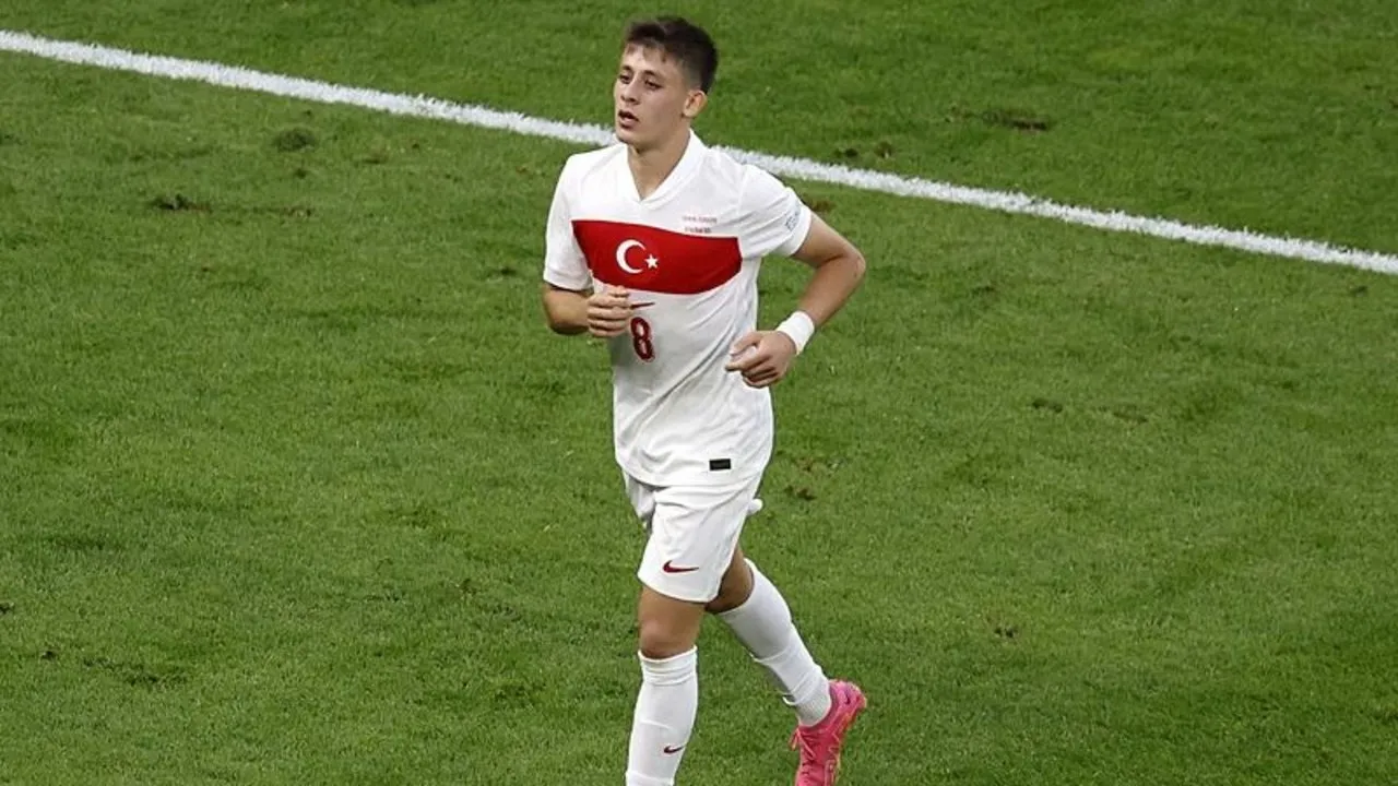 Arda Güler en iyi genç oyuncu Kopa Trophy ödülüne aday gösterildi | Hakan Çalhanoğlu da Ballon d’Or ödülüne aday