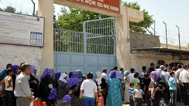 cezaevi-acik-gorusleri-baslayacak-mi-acik-gorusler-ne-zaman-baslayacak-2021-mahkum-yakinlari-son-dakika-mujdeli-haber-1637811587733.jpg Açık görüşler ne zaman başlayacak 2021? Cezaevi açık görüşleri başlayacak mı? Mahkum yakınları son dakika müjdeli haber!-4