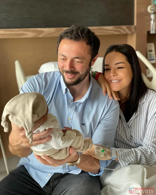 Yeni yıl öncesi aile pozunu yayınlayan Bengü’nün minik kızı dikkat çekti! Annesinin birebir kopyası olan Zeynep sosyal medyayı salladı - 5