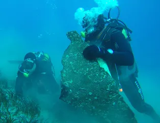 Bodrum'da deniz dibi temizliği çalışmasından çıkanlar şok etti
