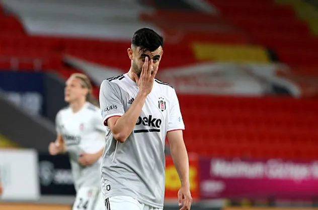 Ghezzal bu sezon güldürmüyor! Sözleşmeyi kaptı performansı düştü