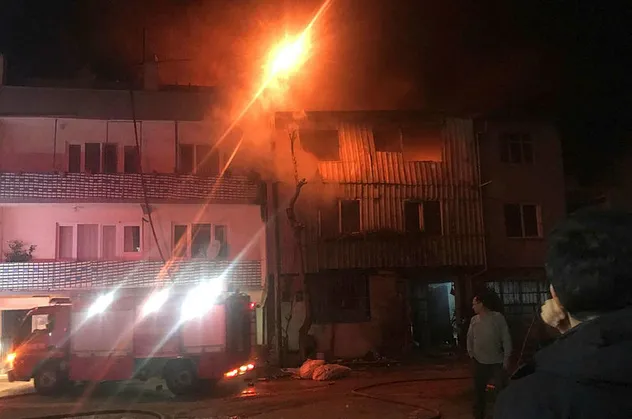 Bursa'da fabrika yangını! Büyük panik yaşandı