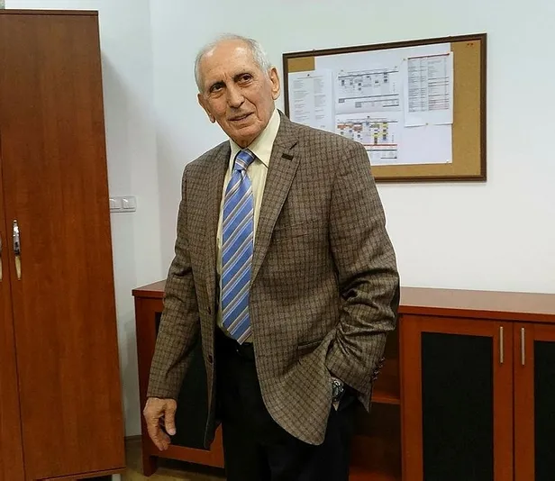 Trabzonspor efsane başkan Özkan Sümer'i selamladı: Öncü ve güçlü bir figürdü-4