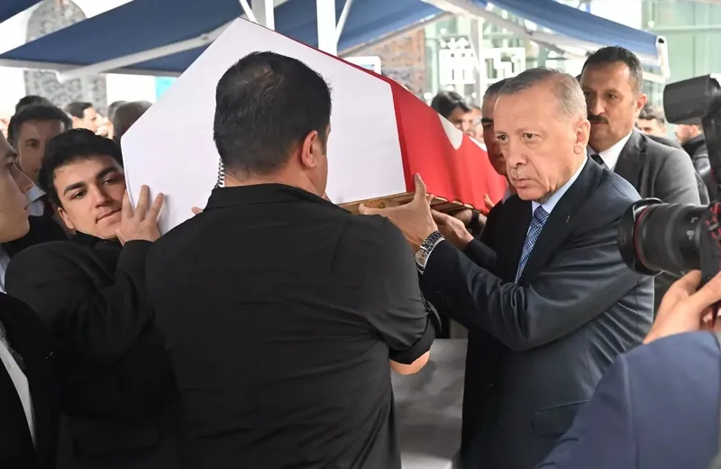 Başkan Recep Tayyip Erdoğan ile Mehmet Barlas'ın son konuşmasını eşi Canan Barlas anlattı: "20 kere seçim kazandın arkandayım"-7