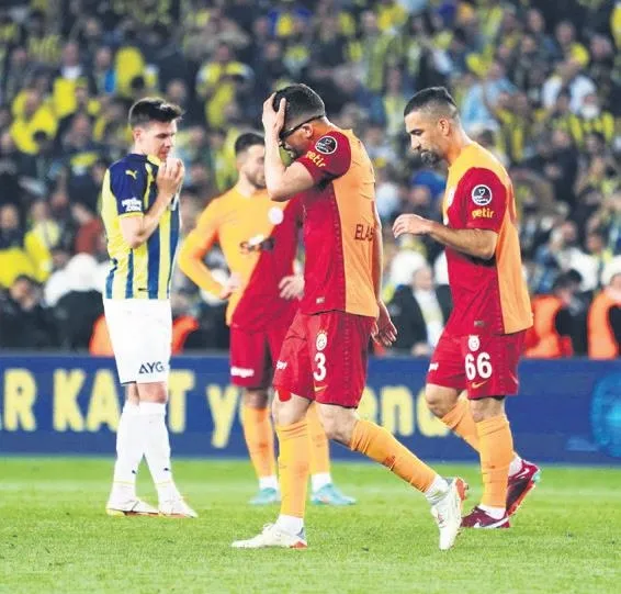 fenerbahce-derbisinde-arda-turanin-oyuna-girmesi-galatasaray-taraftarini-ayaga-kaldirdi-1649716851539.jpeg