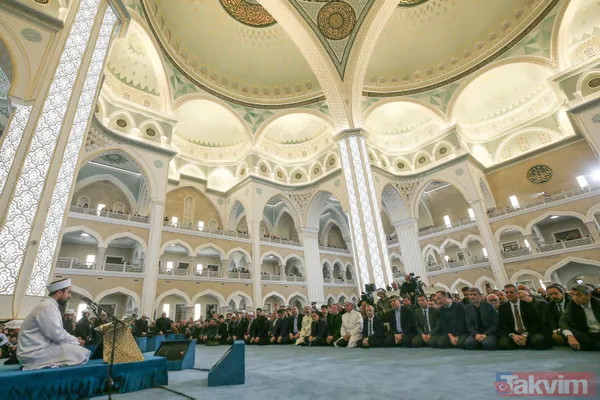 Deprem bölgesinde Miraç Kandili idrak edildi | Eller semaya açıldı! "İnşallah bir daha böyle acılar yaşamayız" - 2