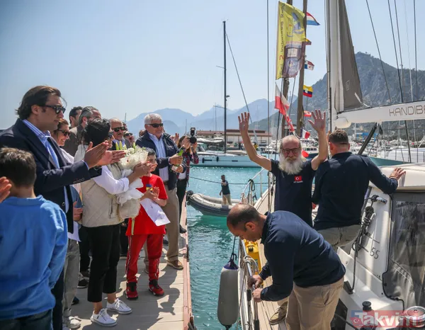Antalya Limanı'ndan 7 yıl önce ayrılan Zehra-Hasan Şirin çifti dünya turunu tamamladı! Motorlar arızalandı korsanlar taciz etti - 9