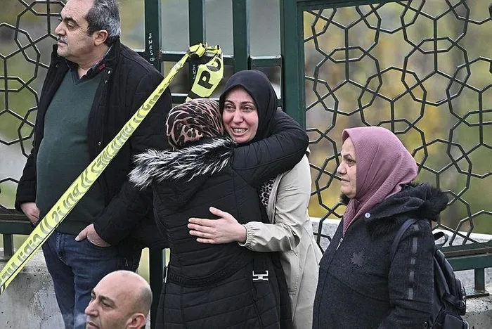 Ankara'da ikinci komşu dehşeti! Baba ile 15 yaşındaki oğlu komşuları tarafından tüfekle vurularak öldürüldü-3