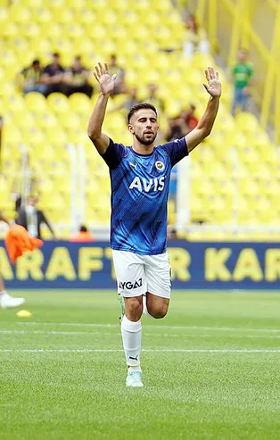 Takvim.com.tr yazdı Fenerbahçe'de ortalık karıştı! Resmi açıklama geldi ama...